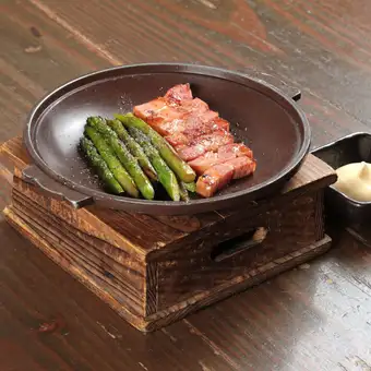 陶板アスパラベーコン