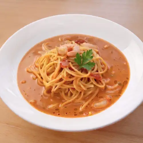 ＜数量限定＞海老とトマトのスープパスタ