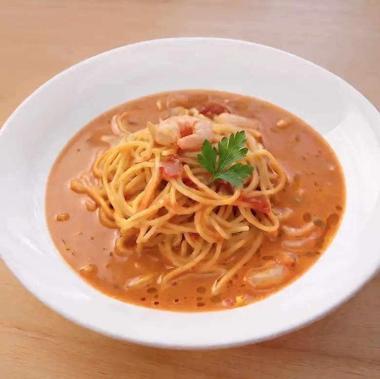 ＜数量限定＞海老とトマトのスープパスタ