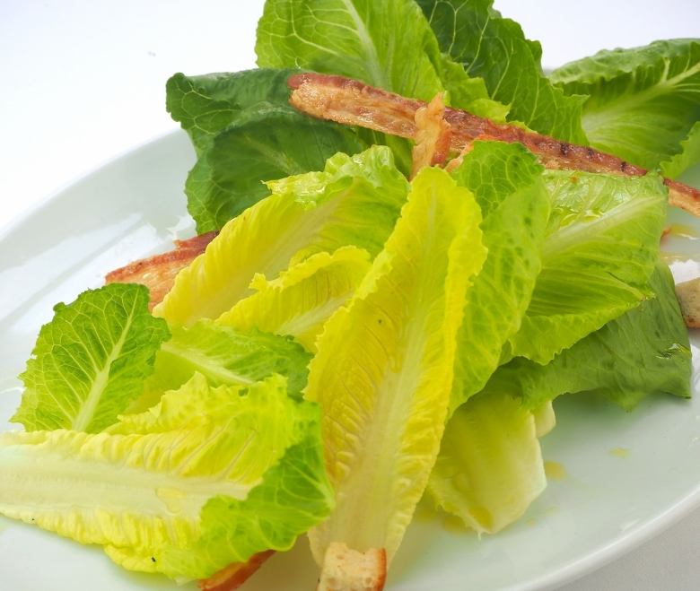 romaine lettuce caesar salad