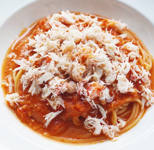 贅沢！！ずわい蟹たっぷりのトマトソース