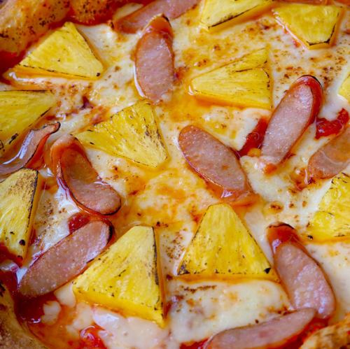 파인애플과 쵸리소 하와이안 피자