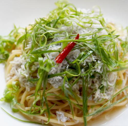 시즈오카현산 솥 튀김 시라스의 일본식 파스타