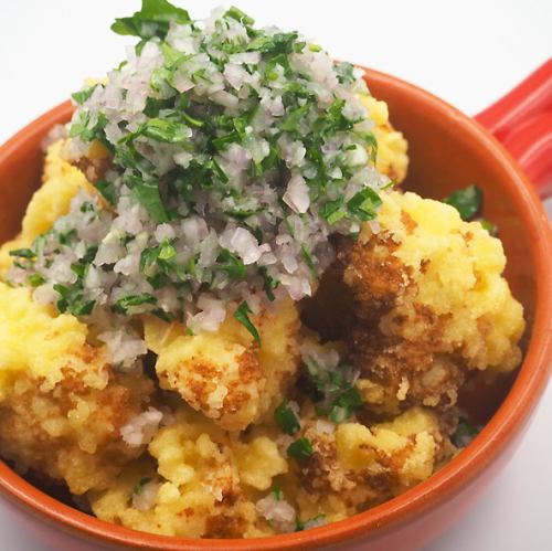 콜리플라워 프릿과 그레모라타