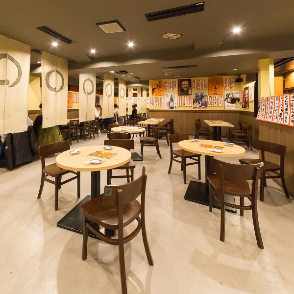 [Banquets for up to 80 people are also OK♪] We can create a private space for a large number of people, such as a year-end party or a farewell party.Please enjoy to your heart's content in a spacious space with many seats.