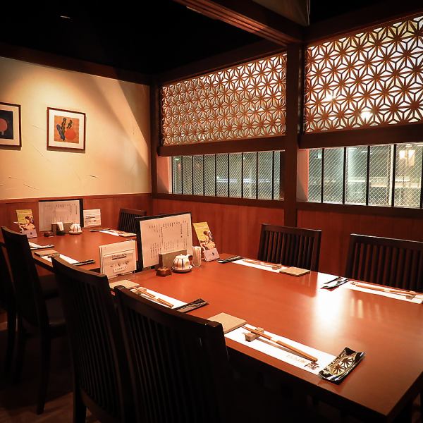A private room ideal for entertaining, dining, and banquets.We also recommend that you enjoy the carefully designed interior that uses Sapporo soft stone.