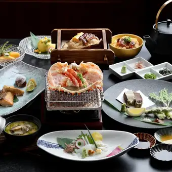 【料理のみ】北海道厳選食材　蔵コース8000円たらば蟹甲羅焼付き[全8品]8000円(税込)