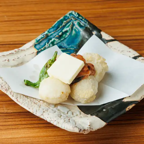 里芋の唐揚げ－塩辛バターのせ－