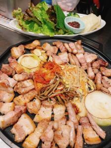 Samgyeopsal set with steak chips