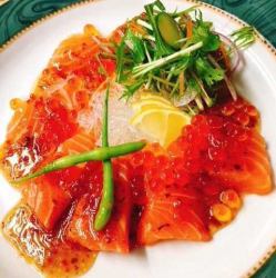 Premium salmon carpaccio