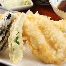 Earthen conger eel tempura