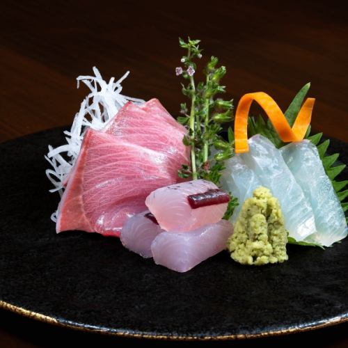 刺身盛り合わせ