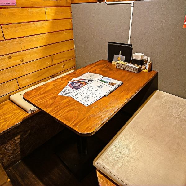 [Box seats with a sense of privacy ◎] We have prepared one box seat with a sense of privacy.The area around the seats is enclosed, so you can enjoy Japanese black beef without worrying about your surroundings.It's going to be a popular seat, so we recommend you to make an early online reservation!!
