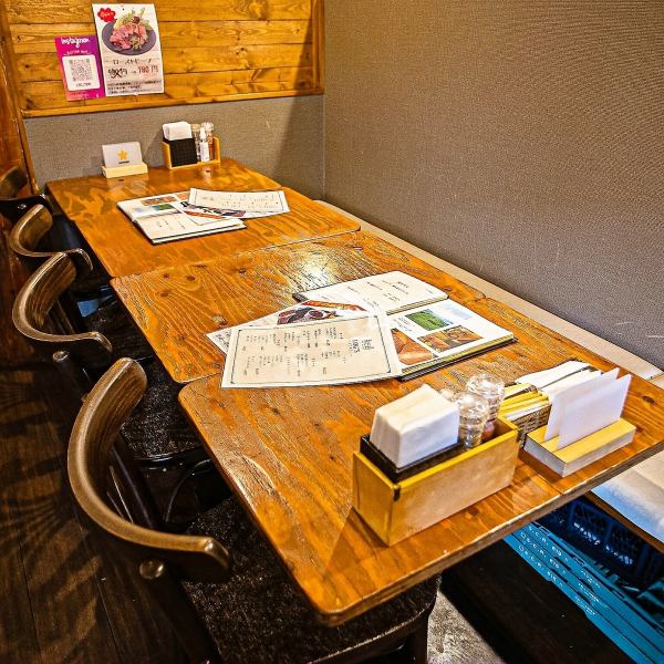 [Medium-sized customers are also welcome] We have seats for 6 to 8 people.It can also be used for various banquets, birthdays, and anniversaries. The "Kuroge Wagyu Beef Full Course" is a perfect match for this seat reservation! You can also add all-you-can-drink, so everyone can enjoy it. You can enjoy it.Please make an online reservation up to the day before use!