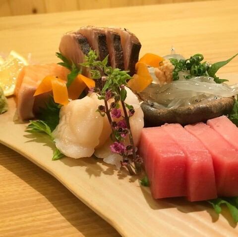 丁寧に仕入れた海鮮