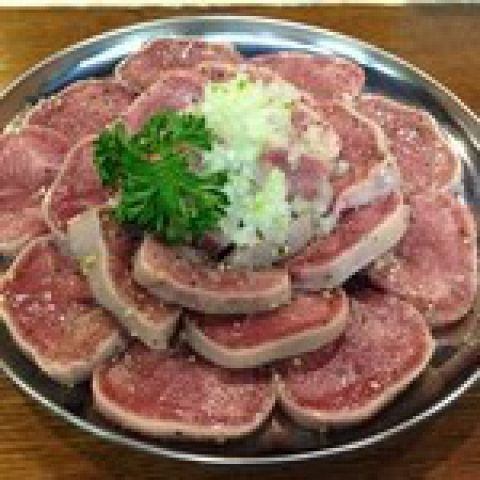 白コロホルモン・豚タン