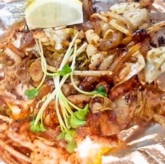 和牛ホルモン鉄板焼きピリ辛みそ