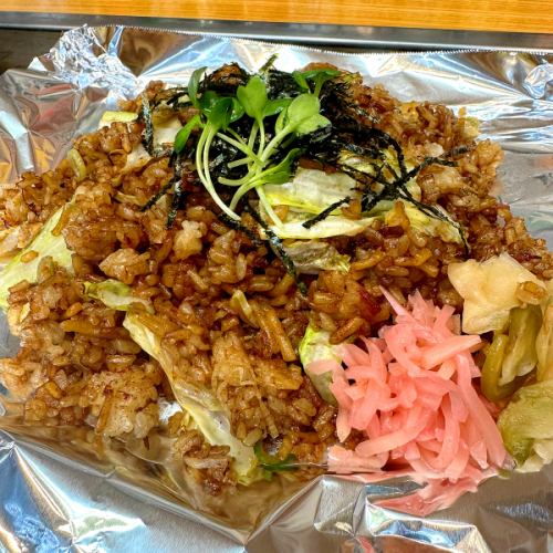 神戸名物!そばめし