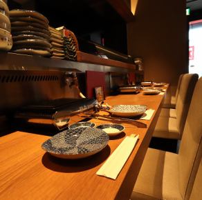 One person is also welcome to eat yakiniku! A special seat where you can watch the moment the dish is prepared in front of you ♪ You can enjoy conversation with the chef and also recommend today's recommended menu and sake.Please feel free to drop by even one person after work ♪
