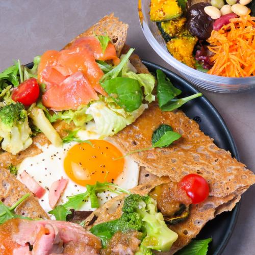 そば粉100%の本格ガレット