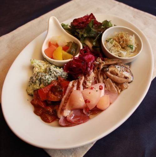 前菜盛り合わせ