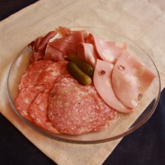 生ハム盛り合わせ