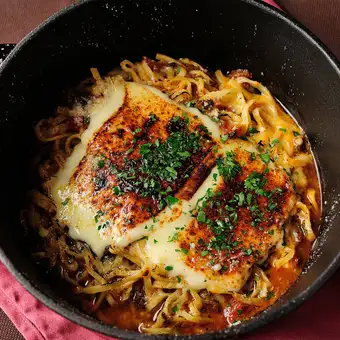 モッツァレラと国産牛のボロネーゼ　生パスタ　タリオリーニ