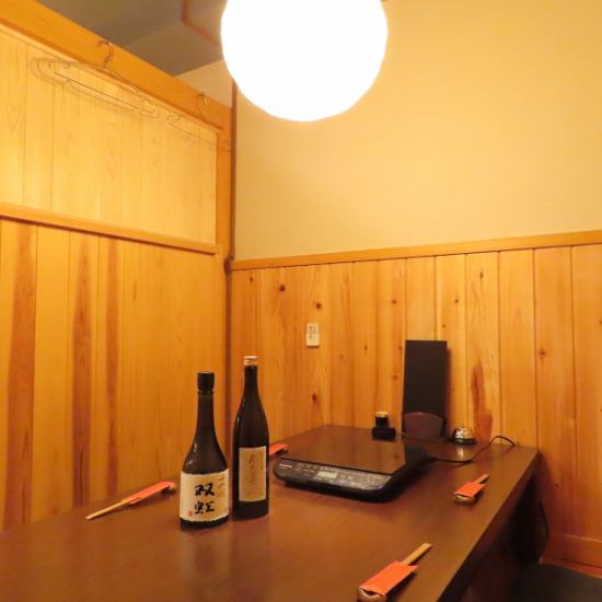 Adults can relax in the Japanese-style space filled with the warmth of wood.