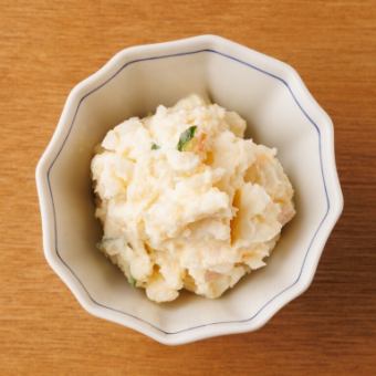安定のポテトサラダ
