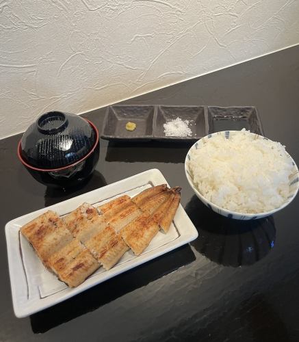 白焼き定食 並