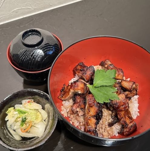 うな肝丼