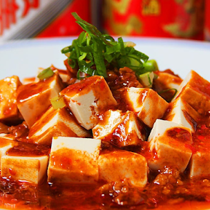 享受由拥有中国四川特级资格的厨师烹制的正宗中国美食。
