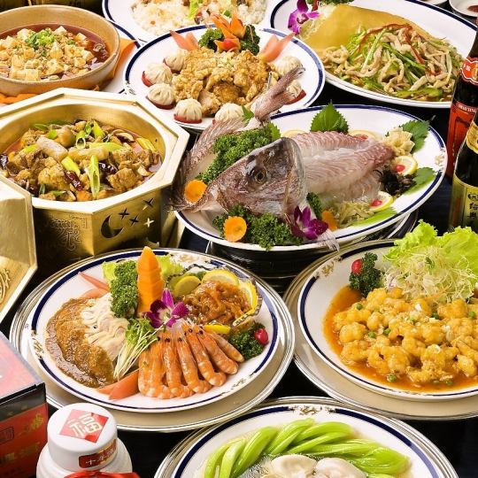 鯛魚生魚片、銅鍋等共10道菜！美味套餐6,500日元（含稅）！*追加1,500日元（含稅）包含120分鐘無限暢飲