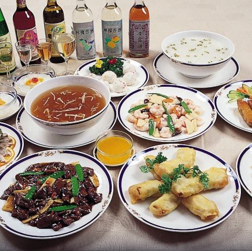 사오싱 술 이외에도 충실한 음료 메뉴.