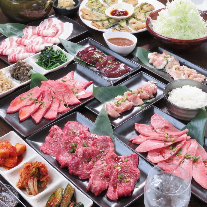 平日限定 和牛カルビやタン塩 ホルモン等全13品デザート付 亀コース 3500円 韓国料理と炭火焼肉 亀
