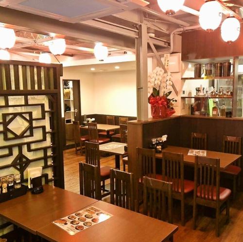 We have prepared various table seats so that you can use it in various scenes with a sense of cleanliness. Since there is also a lunch menu, it is also a great success at lunch and mama meetings!