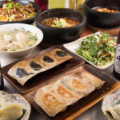 2 hours of all-you-can-drink included! Exquisite all-you-can-eat gyoza course 4,048 yen