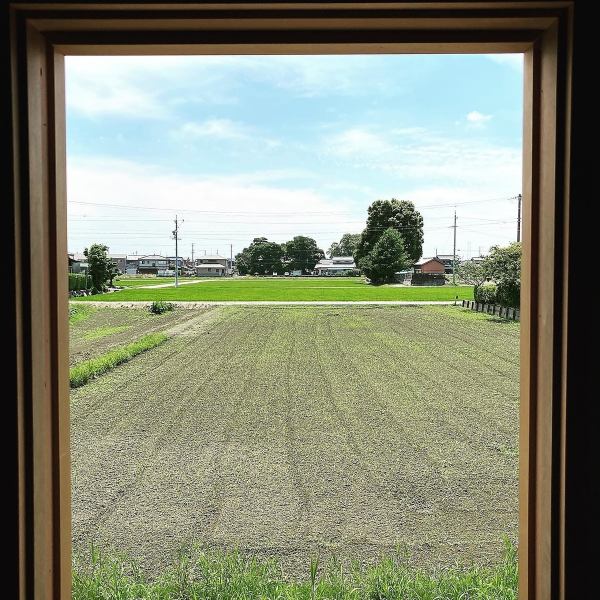 窓から見える景色は最高です。おいしいお食事とこの景色は癒されること間違いなし♪