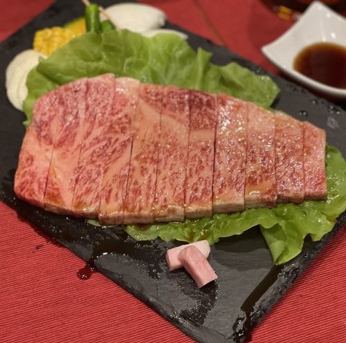 A5 Japanese black beef sirloin steak (100g)
