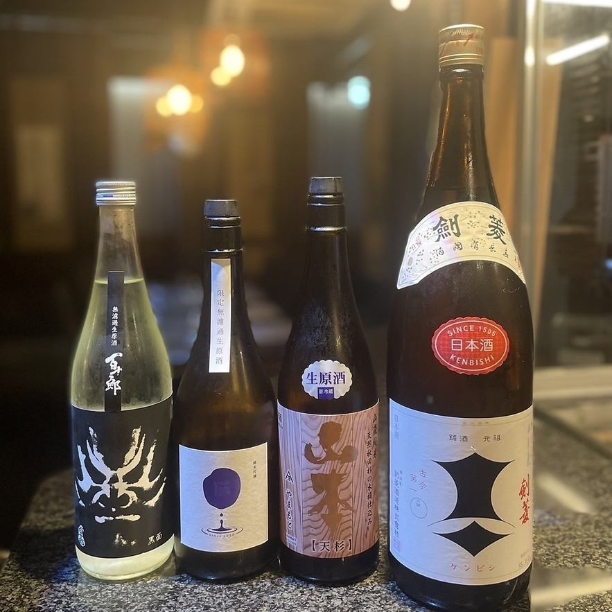 厳選された本格的な焼酎や県内では珍しい日本酒を取り揃えてます