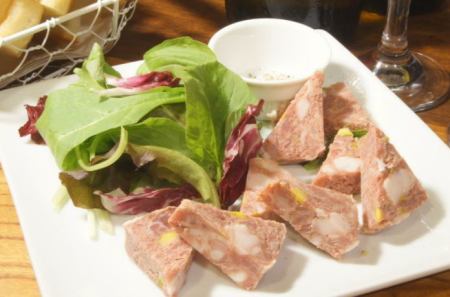 Classic! Wine is Susumu ♪ "Country-style pate"