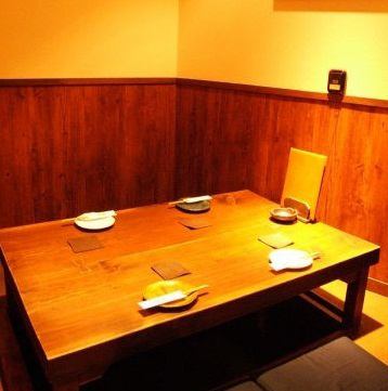 掘りごたつ半個室