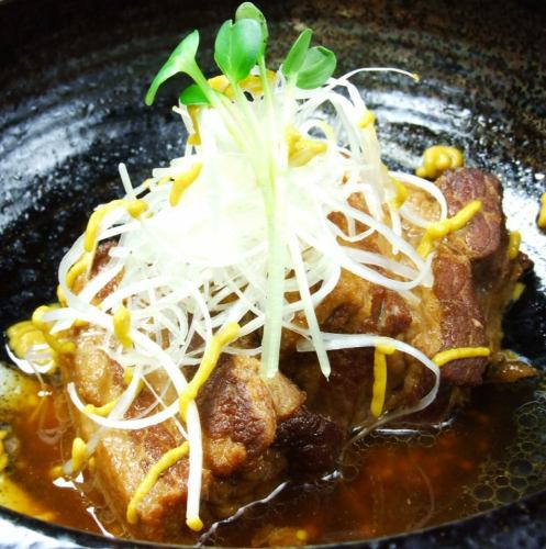じっくり煮込んだ豚角煮