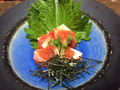 大和芋梅肉ソース和え