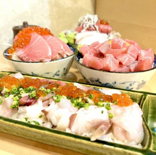 Open from 10am! Great for daytime drinks or a hearty seafood bowl lunch♪