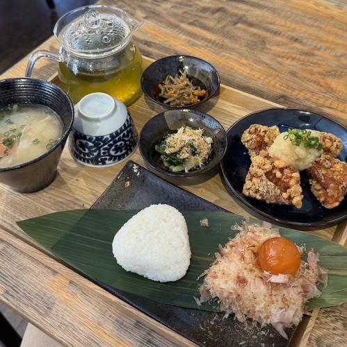 おにぎり主菜プレート