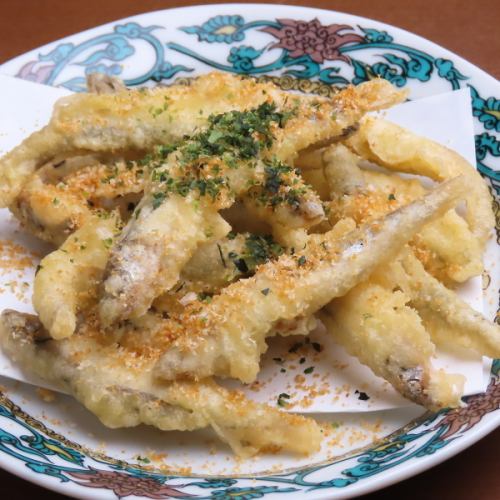 Young sweetfish tempura with dried mullet roe salt