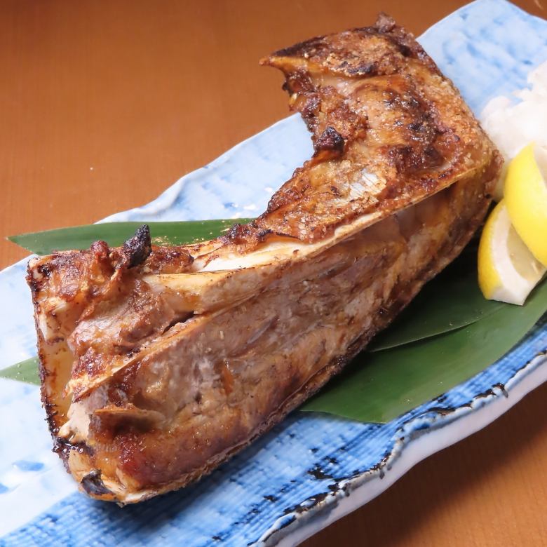 Grilled tuna collar
