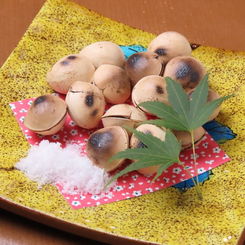 Charcoal-roasted ginkgo nuts