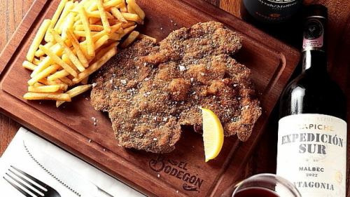 アルゼンチン風牛かつ（税込2,700円～）水曜日限定！